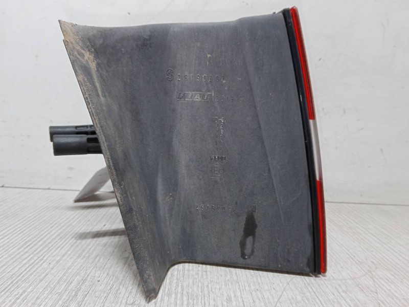 Recambio de piloto trasero derecho para fiat stilo van (192_) 1.9 jtd (192dxe1a) referencia OEM IAM   