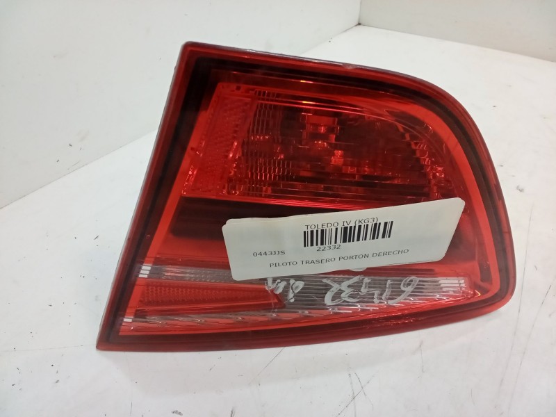 Recambio de piloto trasero porton derecho para seat toledo iv (kg3) 1.6 tdi referencia OEM IAM   