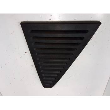 Embellecedor exterior izquierdo pilar c 