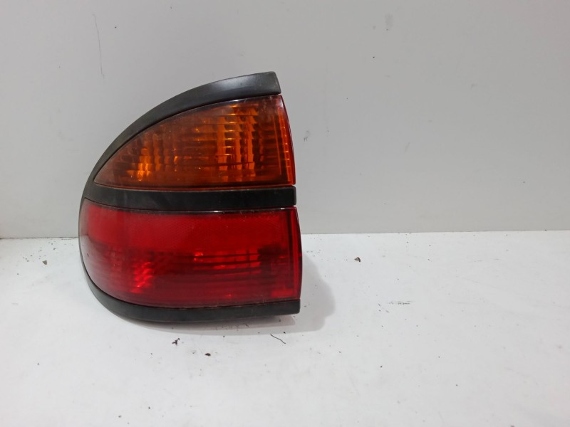 Recambio de piloto trasero izquierdo para renault laguna i (b56_, 556_) 1.9 dti (b56j) referencia OEM IAM   