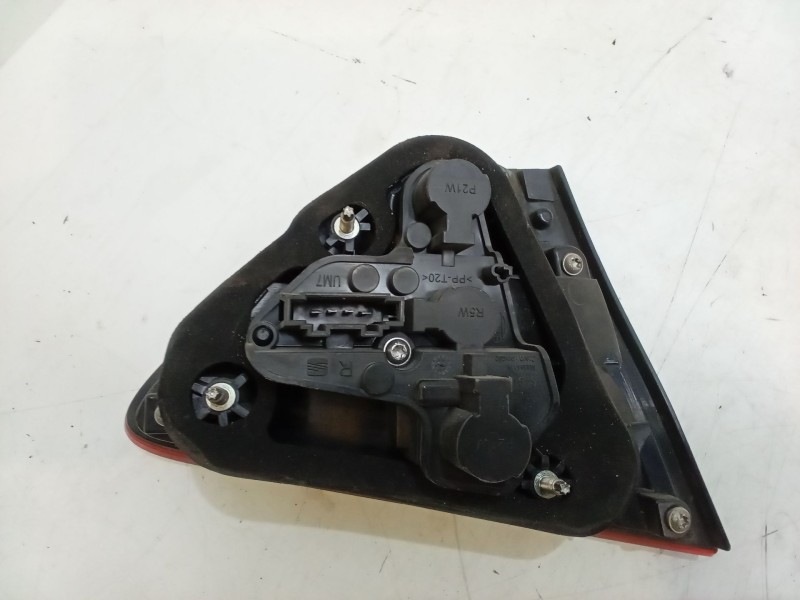 Recambio de piloto trasero porton derecho para seat toledo iv (kg3) 1.6 tdi referencia OEM IAM   