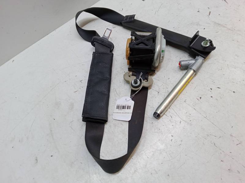 CINTURON SEGURIDAD DELANTERO IZQUIERDO 
