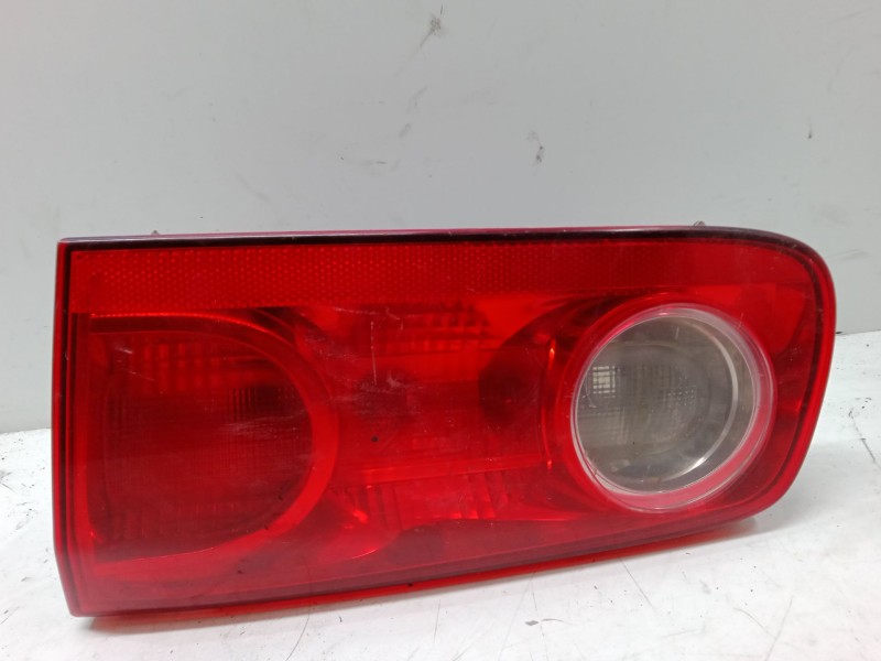 Recambio de piloto trasero porton derecho para renault laguna ii (bg0/1_) 1.9 dci (bg1a, bg1v) referencia OEM IAM   