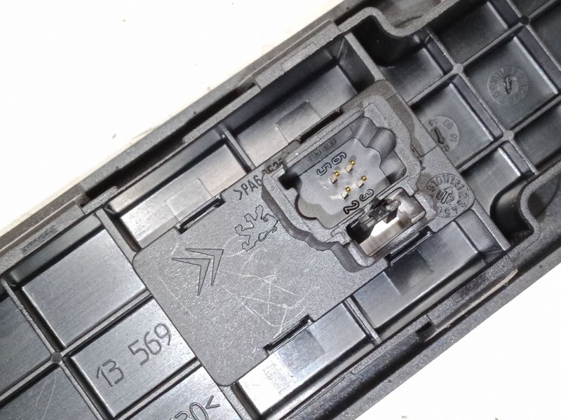 Recambio de mando elevalunas delantero derecho para peugeot 307 (3a/c) 2.0 hdi 90 referencia OEM IAM   