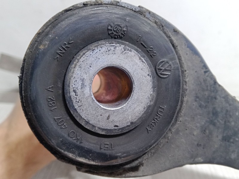 Recambio de brazo suspension inferior delantero izquierdo para volkswagen golf v (1k1) 1.9 tdi referencia OEM IAM   