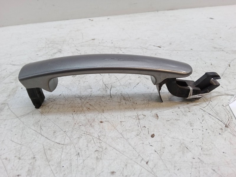 Recambio de maneta exterior puerta delantera derecha para seat toledo iii (5p2) 2.0 fsi referencia OEM IAM   