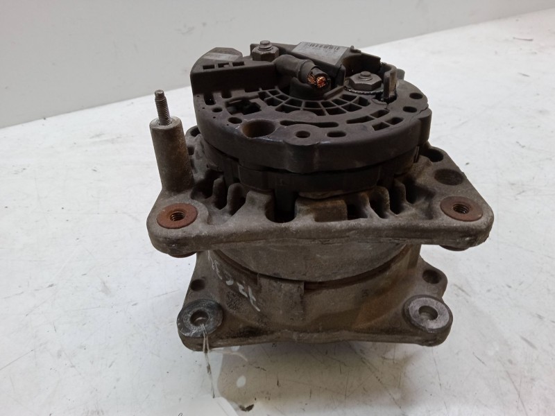 Recambio de alternador para seat ibiza iii (6l1) 1.4 16v referencia OEM IAM 037903025M  0124325013