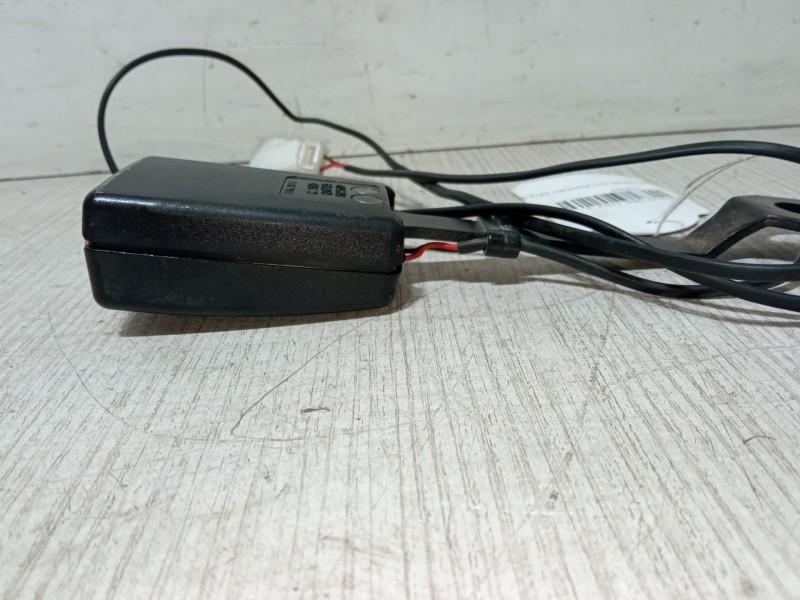 Recambio de anclaje cinturon delantero izquierdo para fiat stilo van (192_) 1.9 jtd (192dxe1a) referencia OEM IAM   