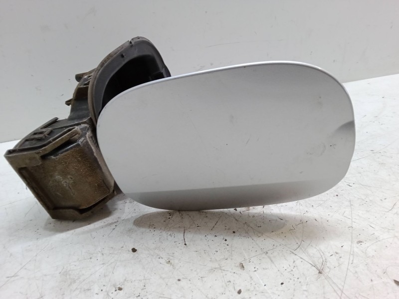 Recambio de tapa exterior combustible para renault modus / grand modus (f/jp0_) 1.5 dci 90 referencia OEM IAM    Recambio de tapa exterior combustible para renault modus / grand modus (f/jp0_) 1.5 dci 90 referencia OEM IAM