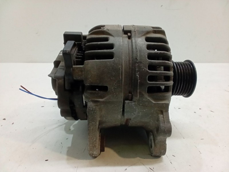 Recambio de alternador para seat ibiza iii (6l1) 1.4 16v referencia OEM IAM 037903025M  0124325013