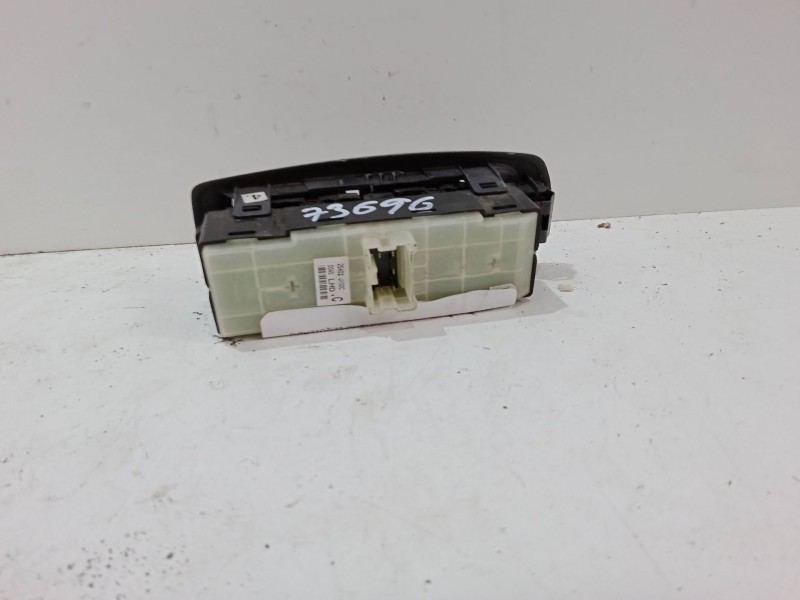 Recambio de mando elevalunas delantero izquierdo para renault koleos i (hy_) 2.0 dci (hy0k) referencia OEM IAM 25401JY00C  