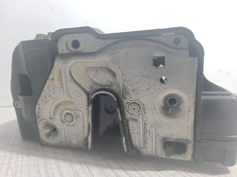 Recambio de cerradura puerta trasera izquierda para mercedes-benz clase c (w203) c 200 cdi (203.004) referencia OEM IAM   