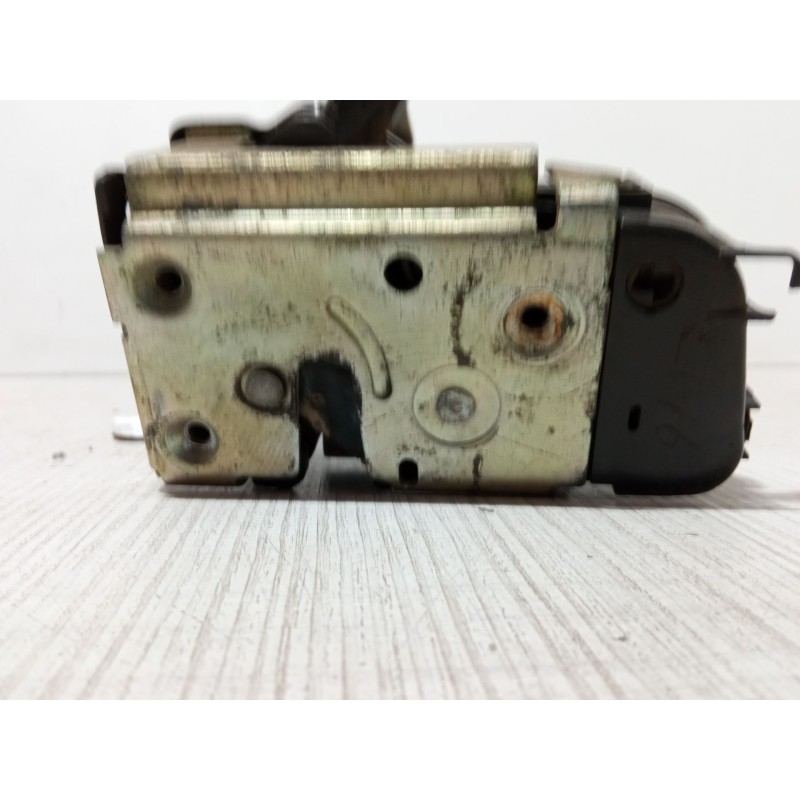 Recambio de cerradura puerta trasera izquierda para renault espace iv (jk0/1_) 1.9 dci (jk0u, jk0g) referencia OEM IAM   