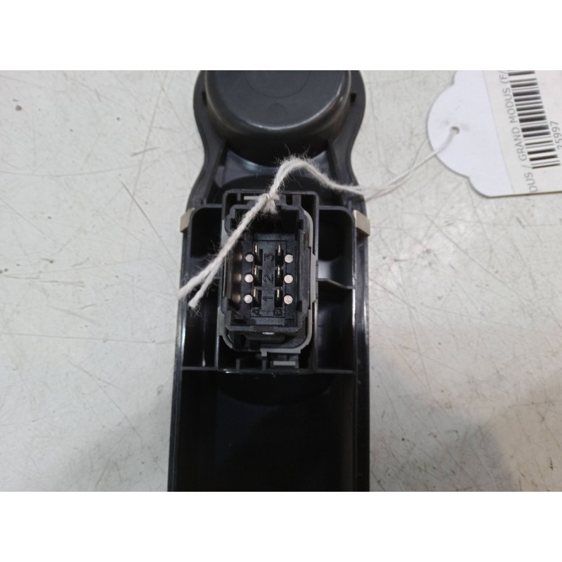 Recambio de mando elevalunas delantero derecho para renault modus / grand modus (f/jp0_) 1.5 dci 90 referencia OEM IAM   