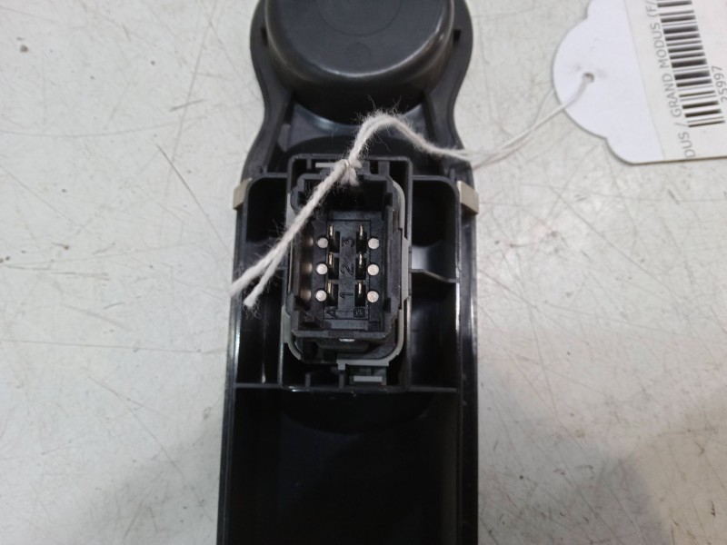 Recambio de mando elevalunas delantero derecho para renault modus / grand modus (f/jp0_) 1.5 dci 90 referencia OEM IAM   