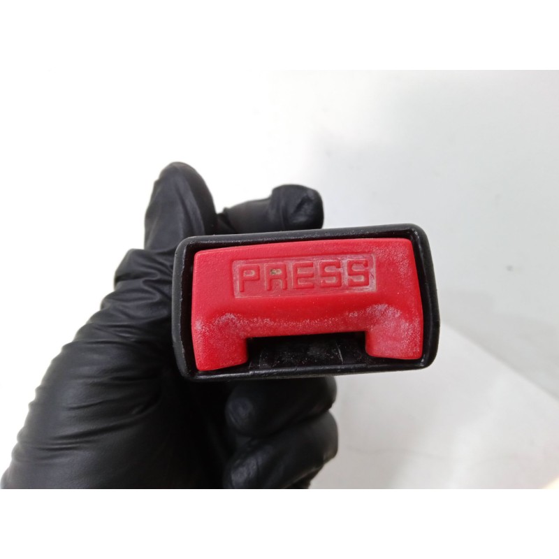 Recambio de anclaje cinturon delantero derecho para renault modus / grand modus (f/jp0_) 1.5 dci 90 referencia OEM IAM   