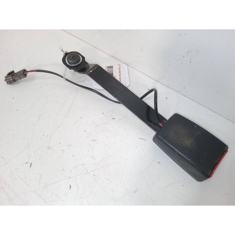 Recambio de anclaje cinturon delantero izquierdo para renault modus / grand modus (f/jp0_) 1.5 dci 90 referencia OEM IAM   