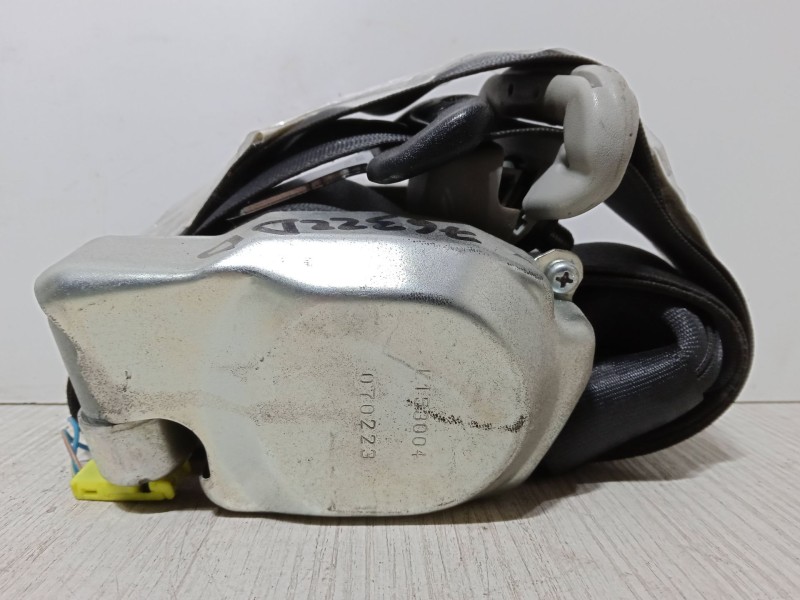 Recambio de cinturon con pretensor delantero derecho para subaru justy iii (g3x) 1.5 awd (g3x413) referencia OEM IAM   