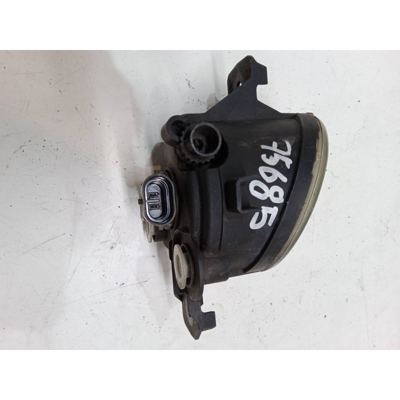 Recambio de faro antiniebla izquierdo para renault clio ii (bb_, cb_) 1.5 dci (b/cb08) referencia OEM IAM   