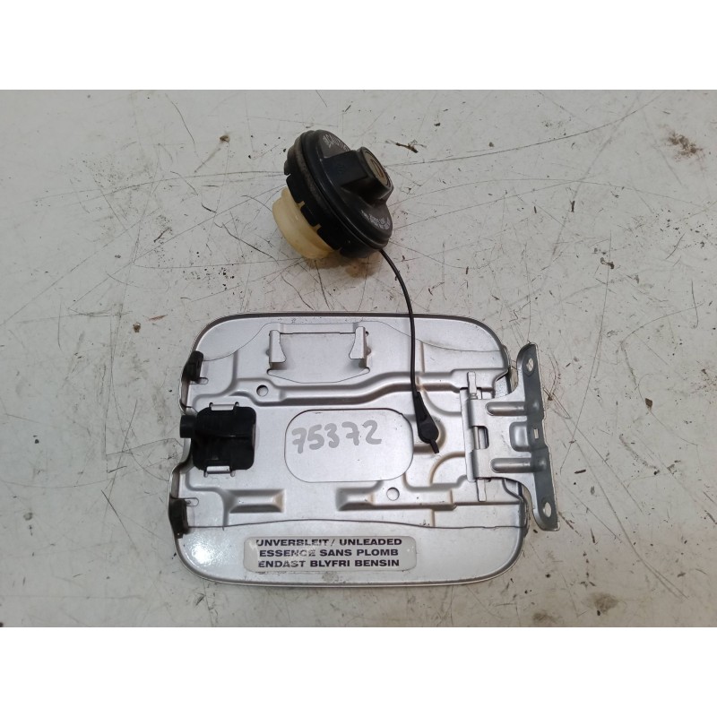 Recambio de tapa exterior combustible para opel agila (a) (h00) 1.2 16v twinport (f68) referencia OEM IAM   