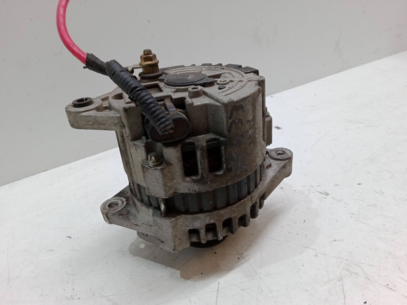Recambio de alternador para daewoo lanos (klat) 1.5 referencia OEM IAM   