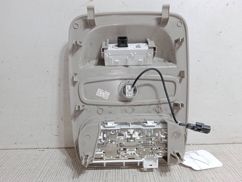 Recambio de luz interior delantera para renault clio iv (bh_) 1.2 16v referencia OEM IAM 2195892  