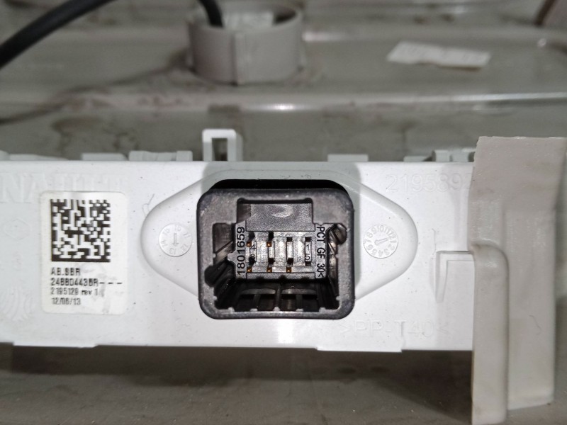 Recambio de luz interior delantera para renault clio iv (bh_) 1.2 16v referencia OEM IAM 2195892  