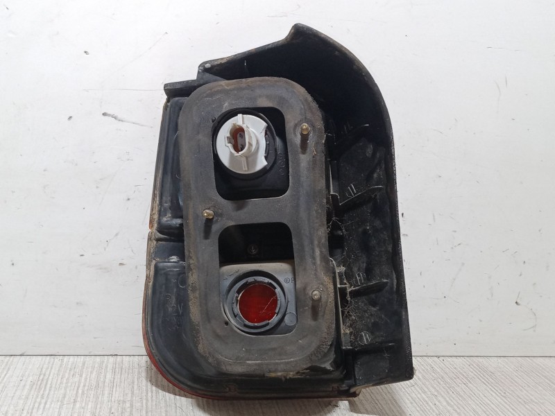 Recambio de piloto trasero derecho para hyundai santamo 2.0 16v referencia OEM IAM   