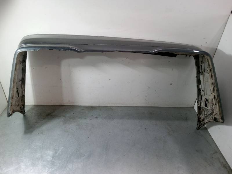 PARAGOLPES TRASERO 