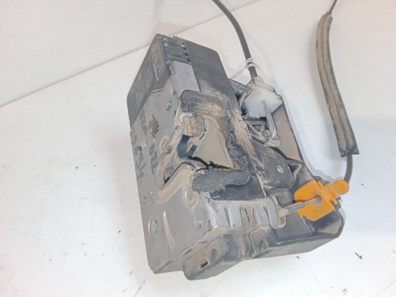 Recambio de cerradura puerta delantera izquierda para opel combo tour 1.3 cdti 16v referencia OEM IAM   