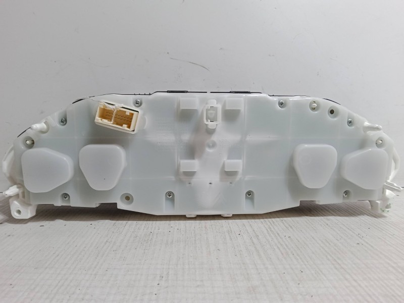 Recambio de cuadro instrumentos para peugeot 208 i (ca_, cc_) 1.2 vti 82 referencia OEM IAM 982598618000   Recambio de cuadro instrumentos para peugeot 208 i (ca_, cc_) 1.2 vti 82 referencia OEM IAM 982598618000