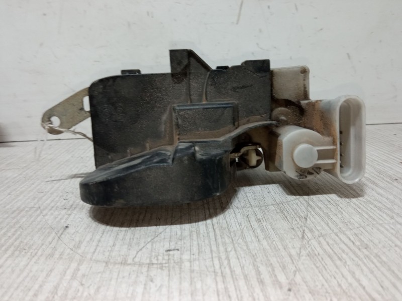 Recambio de cerradura puerta trasera izquierda para alfa romeo 147 (937_) 1.6 16v t.spark eco (937.axa1a, 937.bxa1a) referencia 