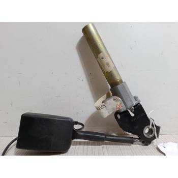 ANCLAJE CINTURON DELANTERO IZQUIERDO 