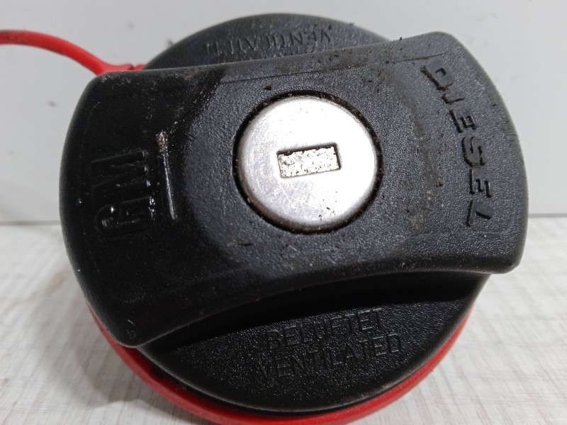Recambio de tapon combustible para opel combo furgoneta/monovolumen 1.3 cdti 16v referencia OEM IAM   