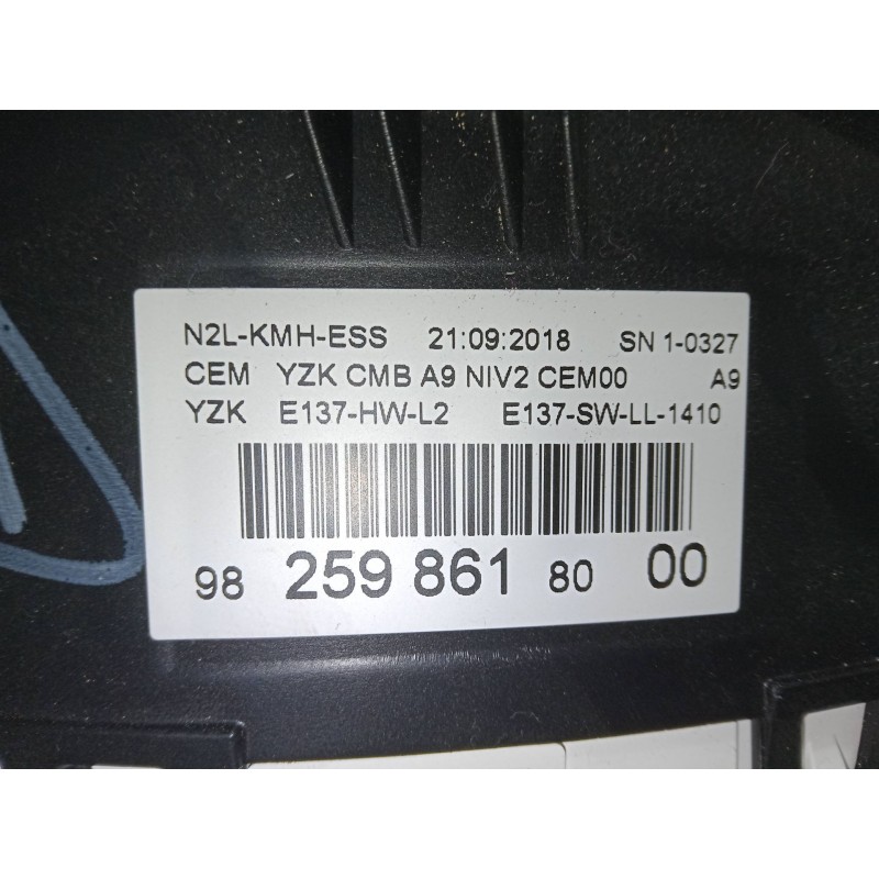 Recambio de cuadro instrumentos para peugeot 208 i (ca_, cc_) 1.2 vti 82 referencia OEM IAM 982598618000  