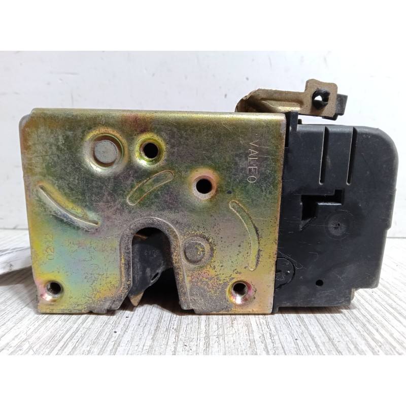 Recambio de cerradura puerta delantera izquierda para peugeot 206 hatchback (2a/c) 1.4 hdi eco 70 referencia OEM IAM   