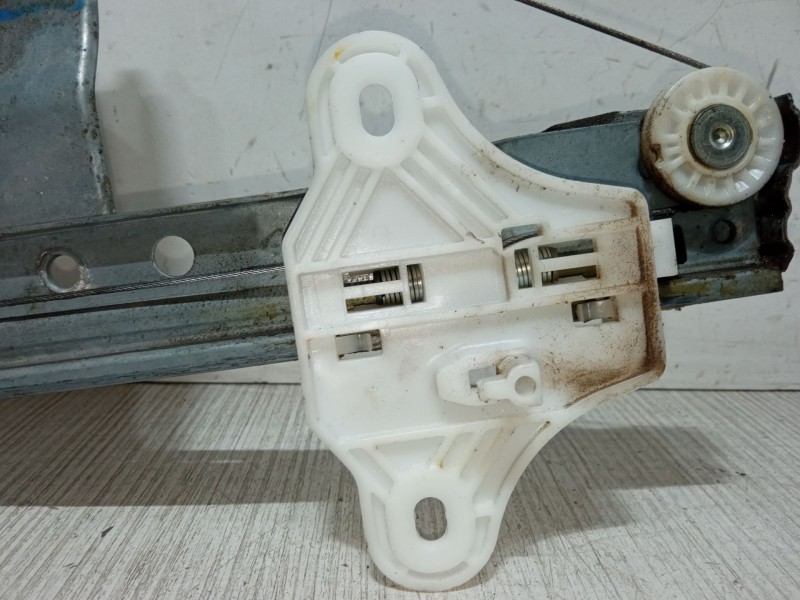 Recambio de elevalunas trasero derecho para renault clio iv (bh_) 1.2 16v referencia OEM IAM   