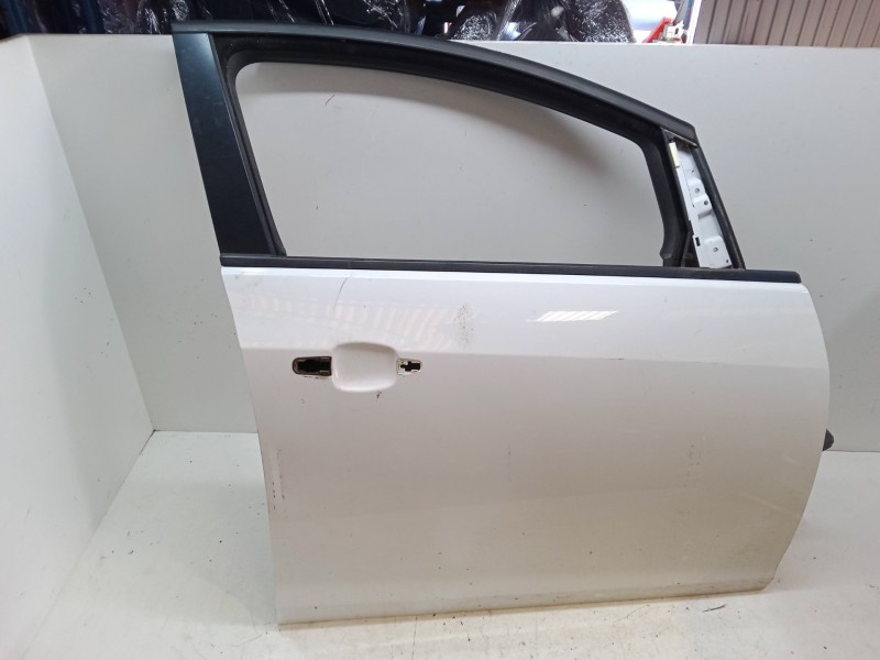 Recambio de puerta delantera derecha para opel astra j (p10) 1.6 (68) referencia OEM IAM   