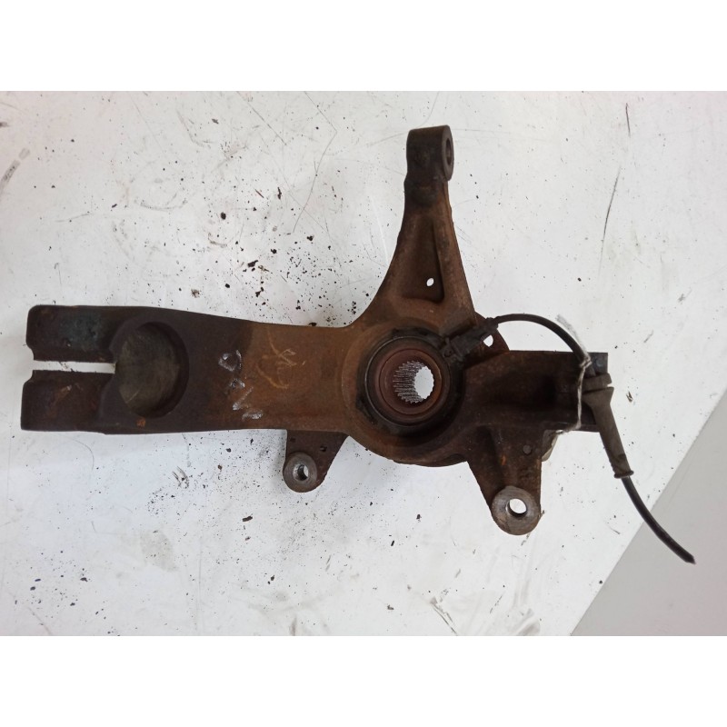 Recambio de mangueta delantera derecha para renault megane ii (bm0/1_, cm0/1_) 1.5 dci (bm1e, cm1e) referencia OEM IAM   