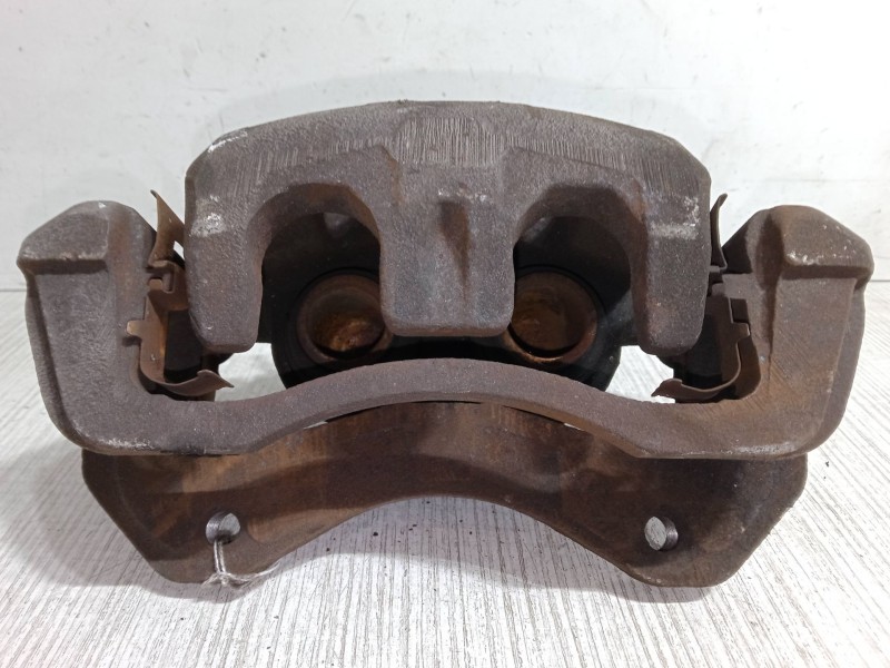 Recambio de pinza freno delantera derecha para citroën c-crosser (vu_, vv_) 2.2 hdi referencia OEM IAM   