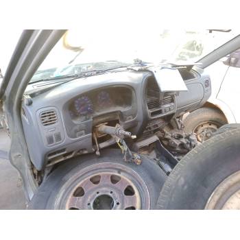 NISSAN PICK UP (D22)