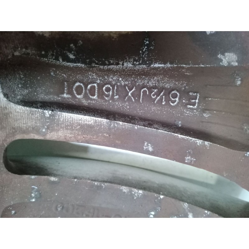 Recambio de llanta aluminio 16´´ para kia sportage ii (je_, km_) 2.0 crdi referencia OEM IAM E61/2J16  