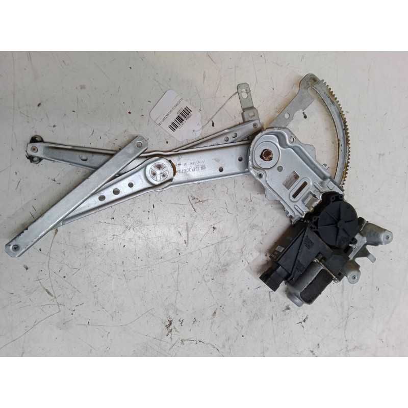 Recambio de elevalunas electrico delantero izquierdo para opel corsa c (x01) 1.2 (f08, f68) referencia OEM IAM   