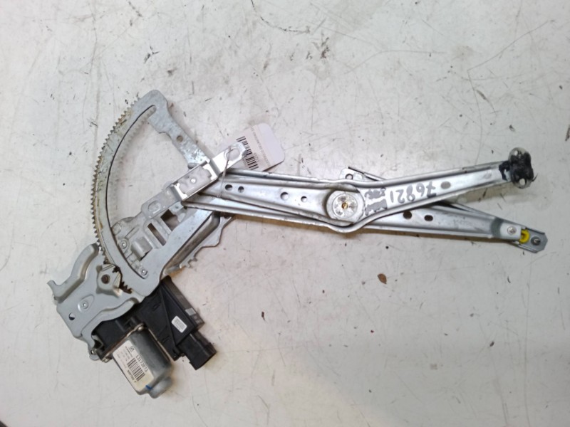 Recambio de elevalunas electrico delantero izquierdo para opel corsa c (x01) 1.2 (f08, f68) referencia OEM IAM   