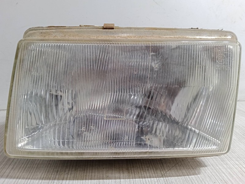 Recambio de faro derecho para renault trafic autobús (t_, p_, v_) 2.1 d referencia OEM IAM   