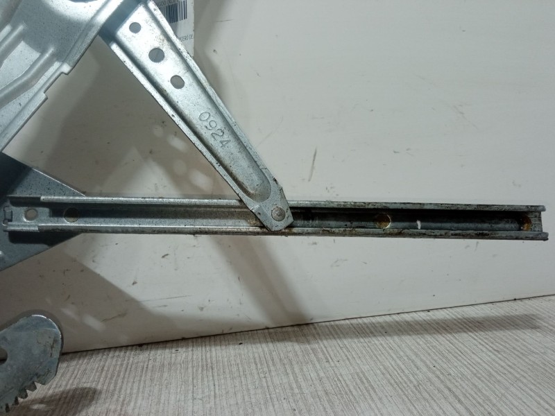 Recambio de elevalunas electrico delantero derecho para renault kangoo (kc0/1_) 1.5 dci (kc07) referencia OEM IAM 400664T7  