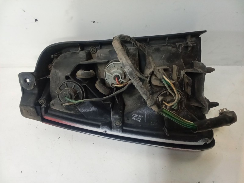 Recambio de piloto trasero derecho para toyota corolla station wagon (_e10_) 1.3 xli (ee101_) referencia OEM IAM   