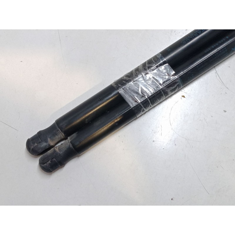 Recambio de amortiguadores malet/porton para renault scénic ii (jm0/1_) 1.6 16v (jm1r) referencia OEM IAM   