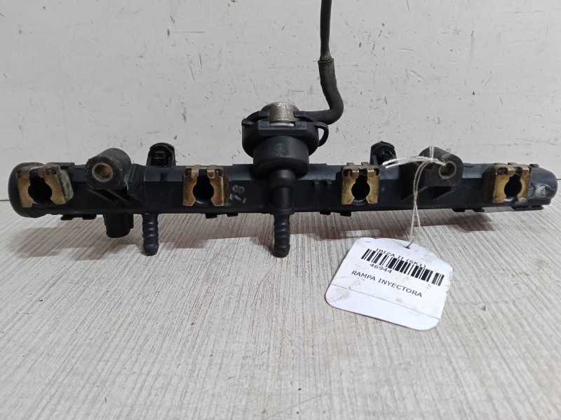 Recambio de rampa inyectora para seat ibiza ii (6k1) 1.4 i referencia OEM IAM   