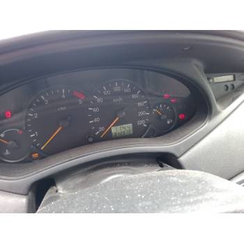 FORD FOCUS I SEDÁN (DFW)